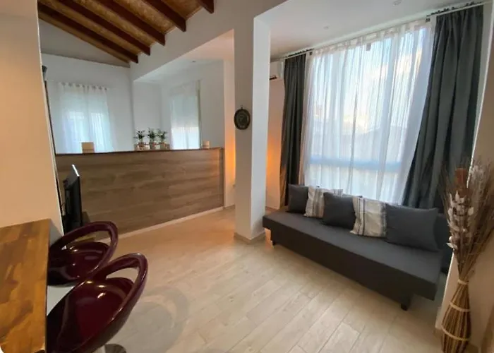 Rent Aparts Milagrosa 1